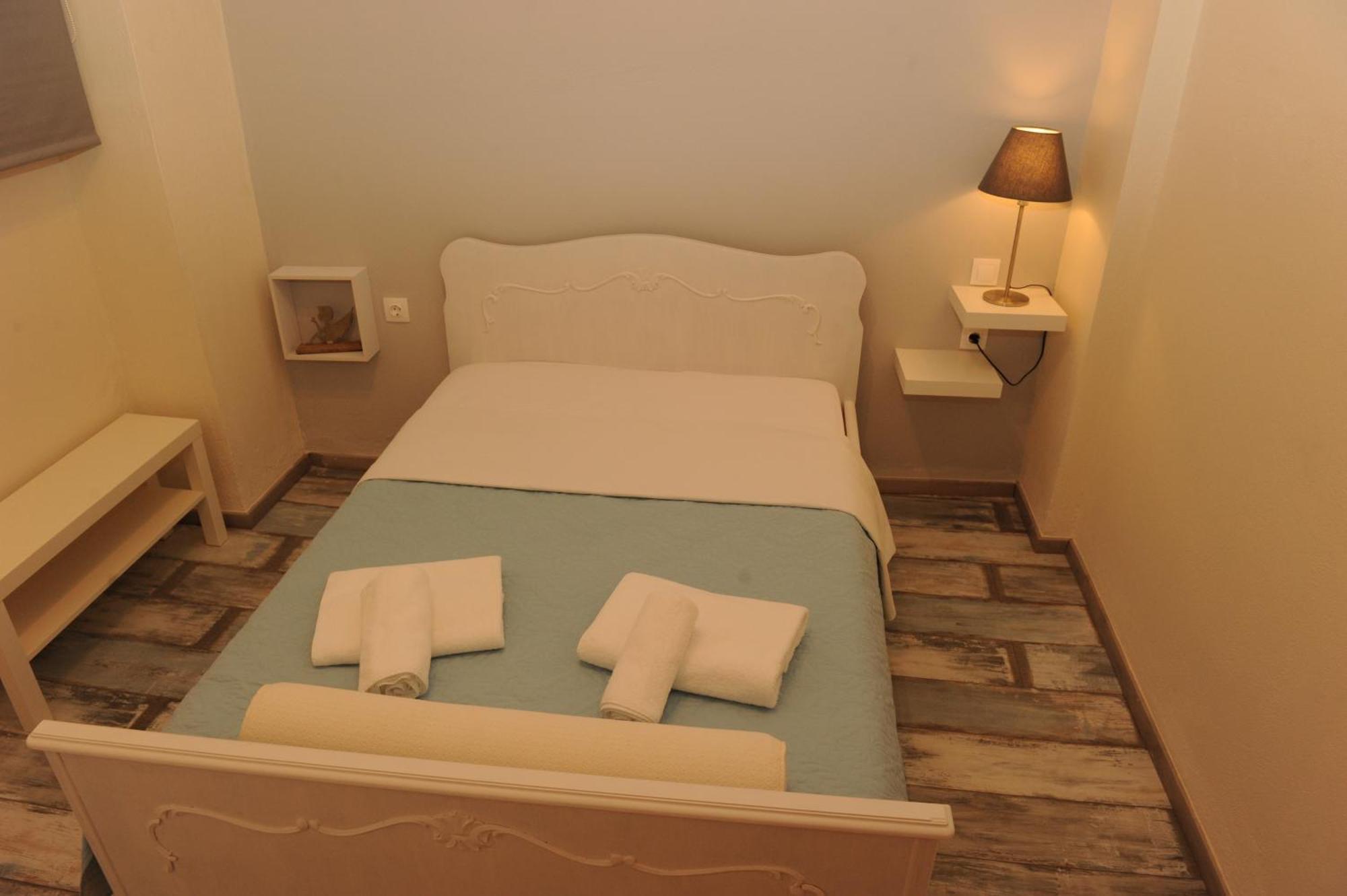 Апартаменты Delphic Moments - Sunny App 3Br, 2Ba With View Экстерьер фото